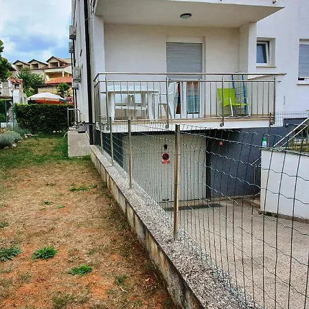 Luisa Mare Deluxe Apartment